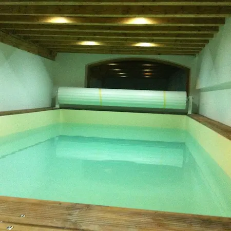La Chouette Qui Chante Chambres D'hotes Nyaraló Dijon